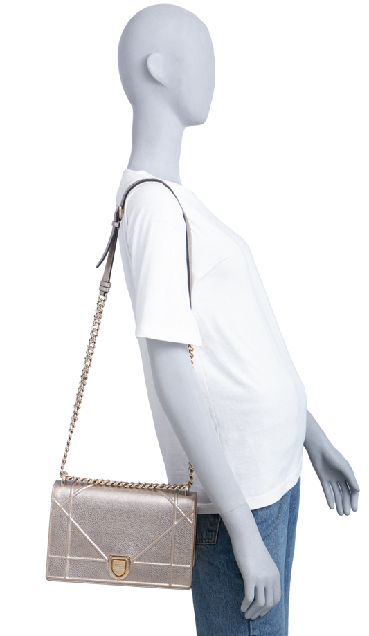 DIOR DIORAMA GRAINED SMALL PALE GOLD