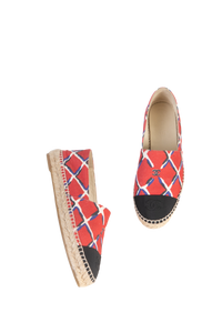 DESAPEGO THASSIA NAVES CHANEL ESPADRILLE NAVY RED