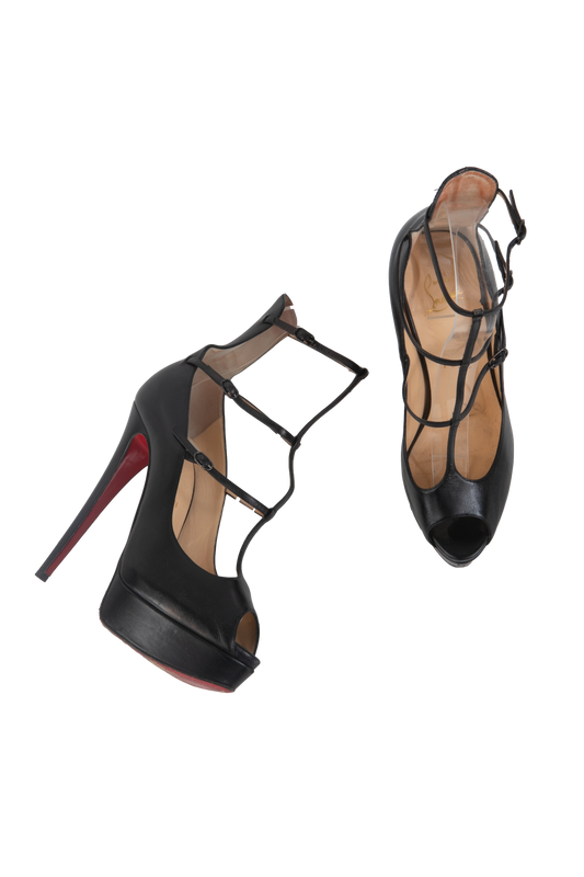 DESAPEGO THASSIA NAVES CHRISTIAN LOUBOUTIN PEEP TOE HOLLY
