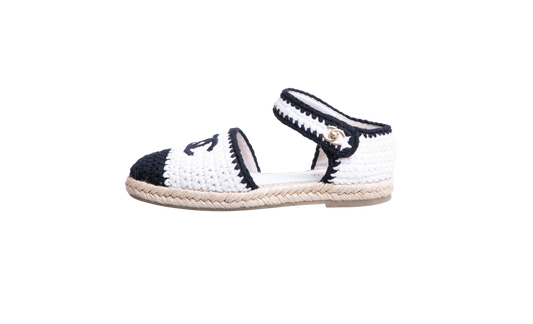 CHANEL INTERLOCKING CROCHET B&W ESPADRILLE - 36 BR