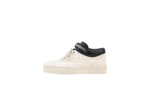 CHANEL SNEAKER OFFWHITE & BLACK - 37 BR