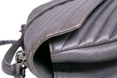 YSL COLLEGE CHEVRON LARGE GRAY