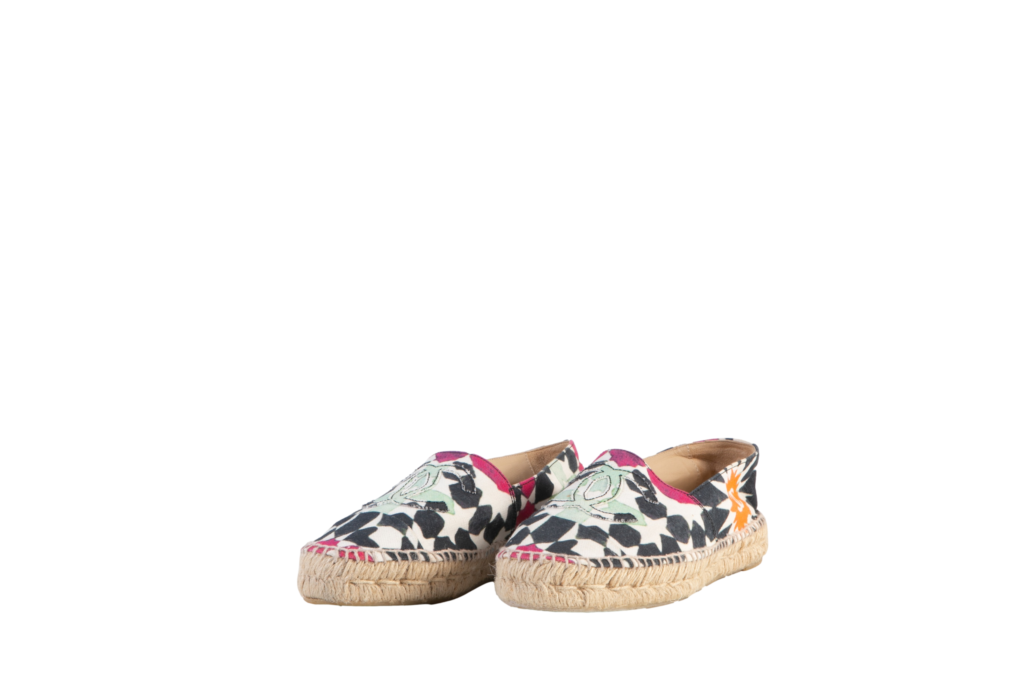 DESAPEGO THASSIA NAVES CHANEL ESPADRILLE COLORS
