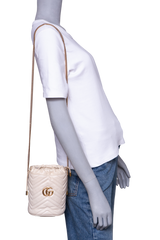 GUCCI BUCKET MINI GG MARMONT OFF WHITE