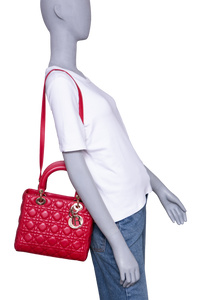 DIOR LADY DIOR MEDIUM CANNAGE CHERRY RED