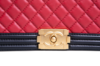 CHANEL BOY MEDIUM LAMSBKIN RED/BLACK HDW GOLD