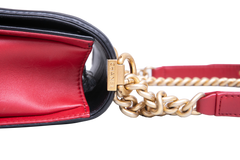 CHANEL BOY MEDIUM LAMSBKIN RED/BLACK HDW GOLD
