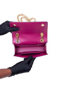 D&G 3.5 PHONE BAG PATENT PINK