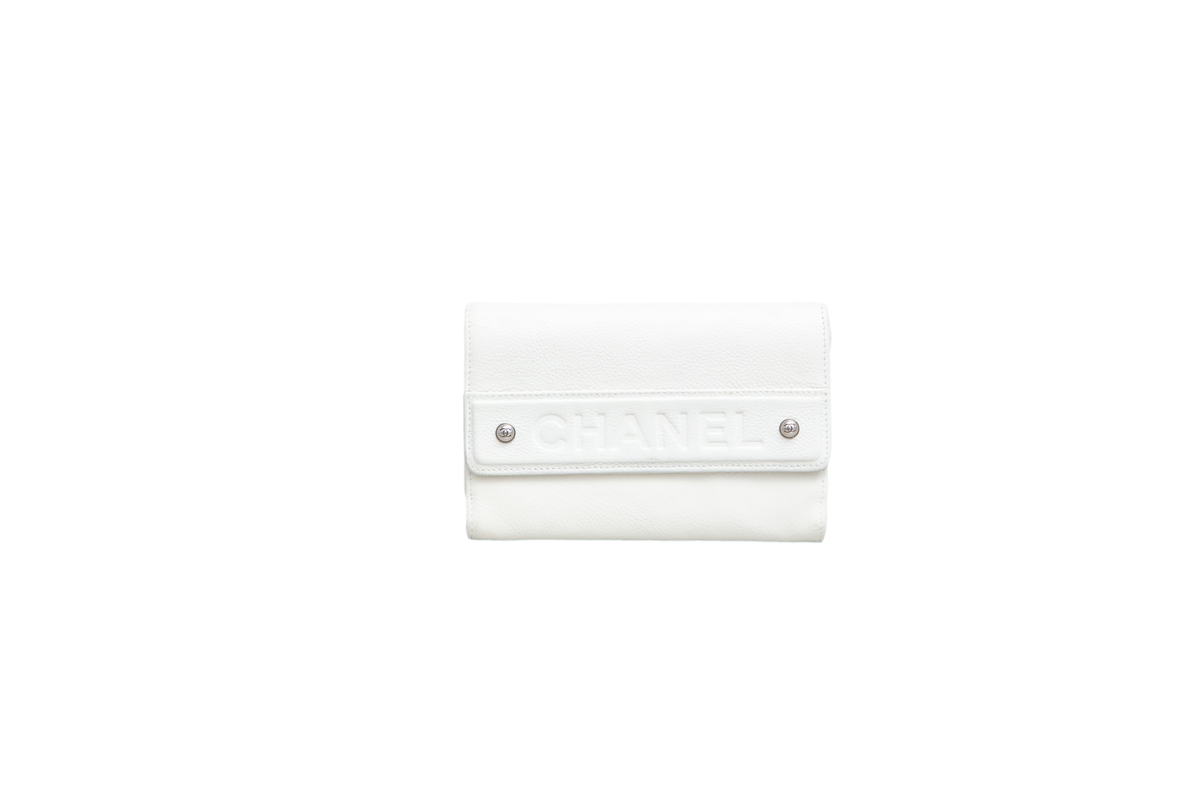 CHANEL WALLET DISTRESSED BI-FOLD COIN WHITE