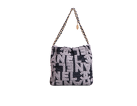 DESAPEGO DANI CARDOSO CHANEL 22 HOBO LOGO MEDIUM QUILTE BLACK