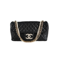 CHANEL SINGLE FLAP PEARLS LOCK