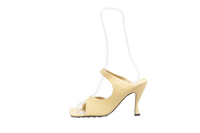 DESAPEGO THASSIA NAVES BOTTEGA SANDAL LAGUNA LEATHER SQUARE BEIGE - 37 BR
