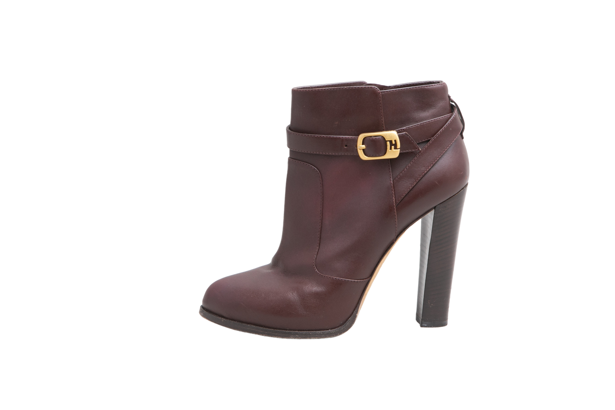 DESAPEGO THASSIA NAVES FENDI ANKLE BOOTS HEELED LEATHER BROWN - 37 BR