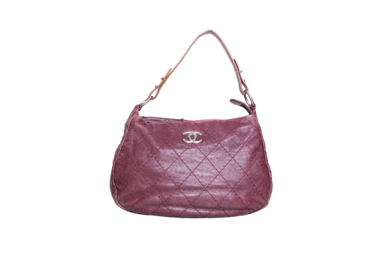 CHANEL ON THE ROAD HOBO CAVIAR BURGUNDY