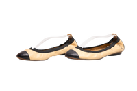 CHANEL BALLET FLAT BEIGE AND BLACK TWO-TONE ELASTIC - 38 BR