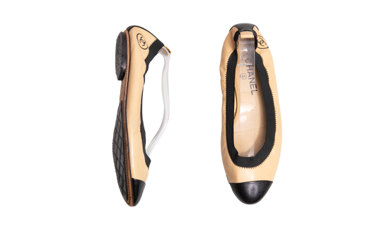 CHANEL BALLET FLAT BEIGE AND BLACK TWO-TONE ELASTIC - 38 BR