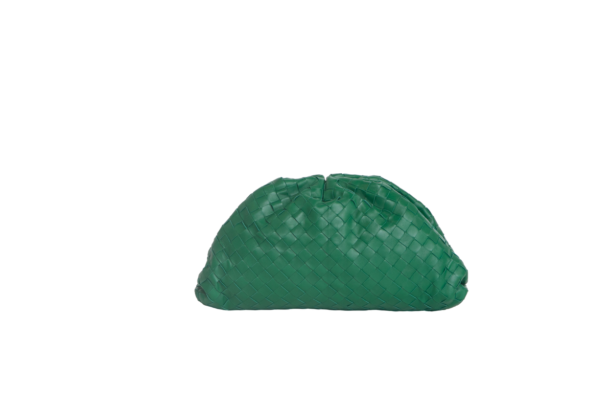 BOTTEGA THE POUCH CLUTCH FLAG GRASS INTRECCIATO