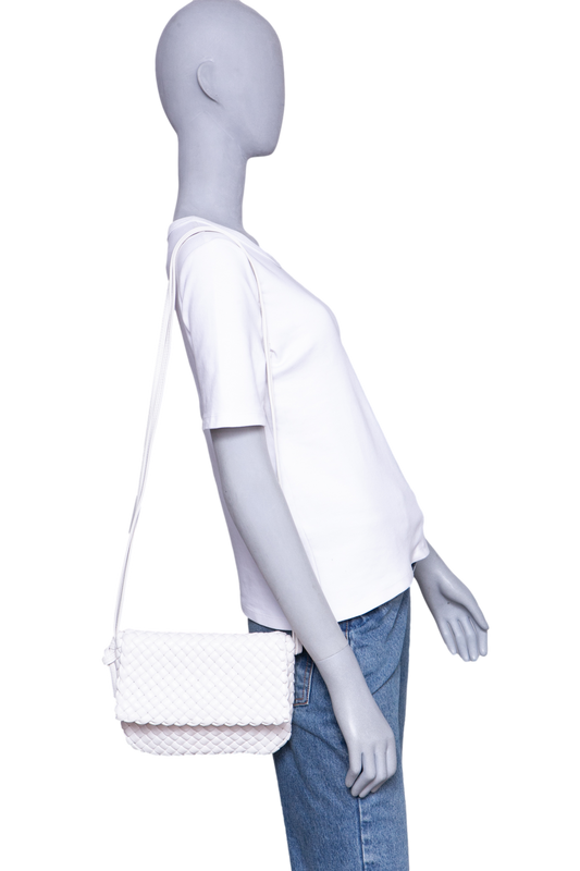 BOTTEGA COBBLE MESSENGER NAPPA INTRECCIATO WHITE