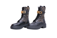 DESAPEGO RAFA JUSTUS FENDI FENDIGRAPHY BIKER BOOTS ZUCCA/BLACK - GOLD HDWR - 38 BR