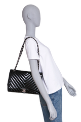CHANEL CLASSIC JUMBO CHEVRON PATENT LEATHER BLACK