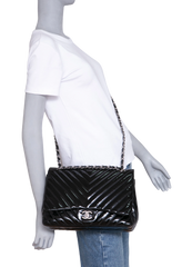 CHANEL CLASSIC JUMBO CHEVRON PATENT LEATHER BLACK