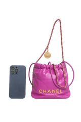 CHANEL 22 MINI MAGENTA HOBO