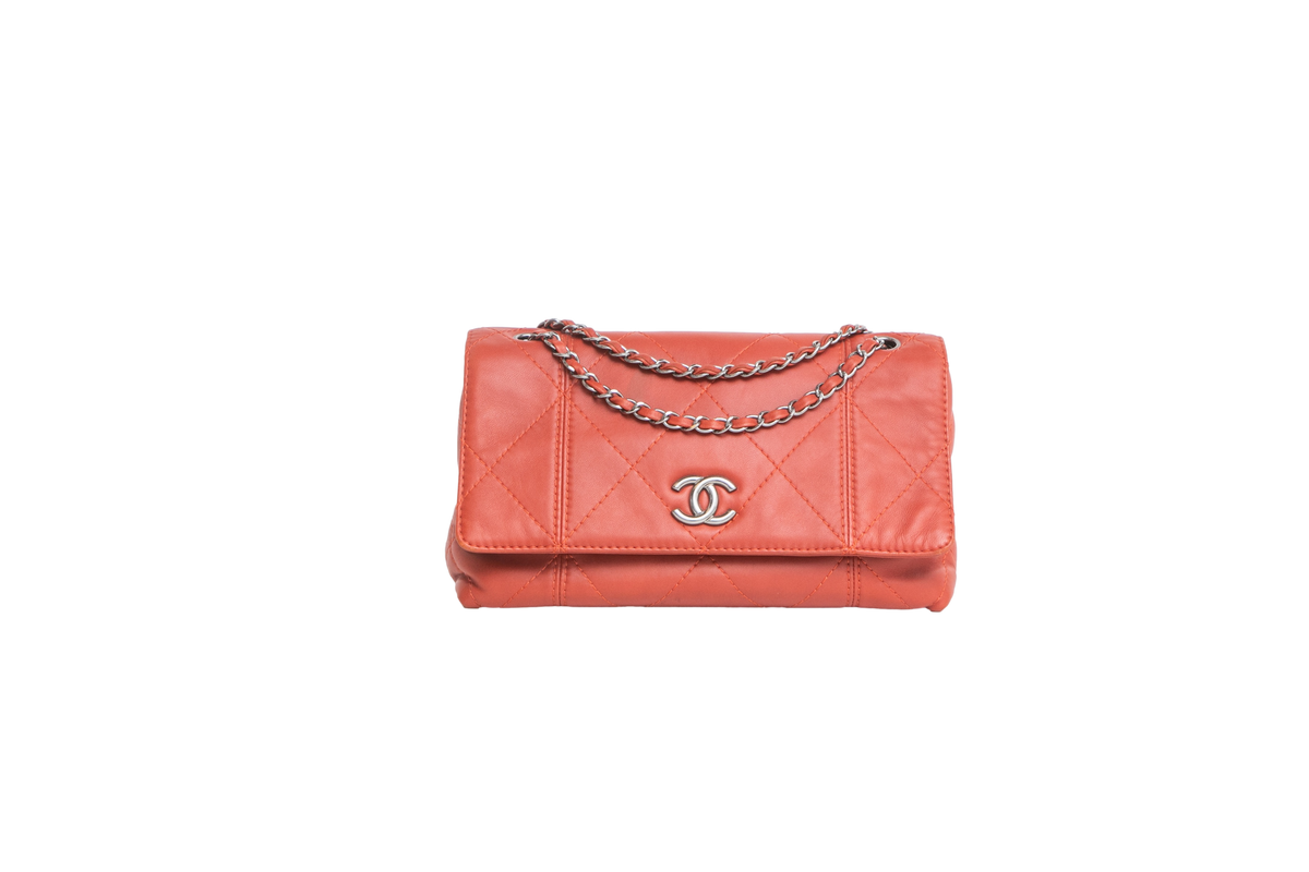 CHANEL TOUCH FLAP QUILTED LARGE DARK OCHRE