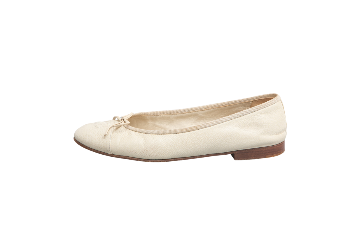 CHANEL SAPATILHA BALLET GRAIN OFF WHITE - 37 1/2 BR