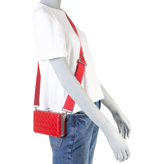 BOTTEGA VENETA ROUGE WOVEN MESSENGER