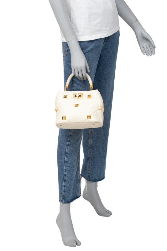VALENTINO ROMAN STUD TOP HANDLE OFF WHITE