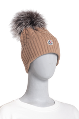 MONCLER BEANIE POM-PON DETAILES BEIGE