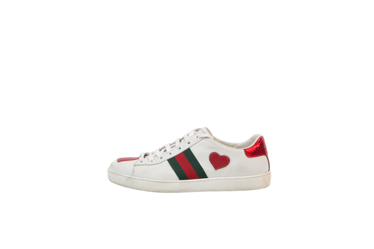 GUCCI SNEAKER ACE EMBROIDERED HEART