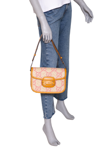 GUCCI HORSEBIT 1955 MEDIUM RAFFIA DARK YELLOW/PINK