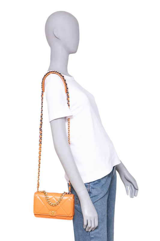 CHANEL WOC SMALL LAMBSKIN QUILTED ORANGE-TWO TONE HDWR