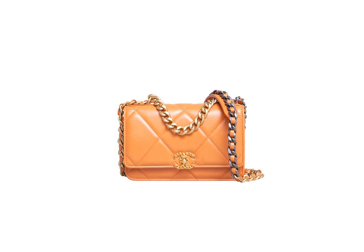 CHANEL WOC SMALL LAMBSKIN QUILTED ORANGE-TWO TONE HDWR