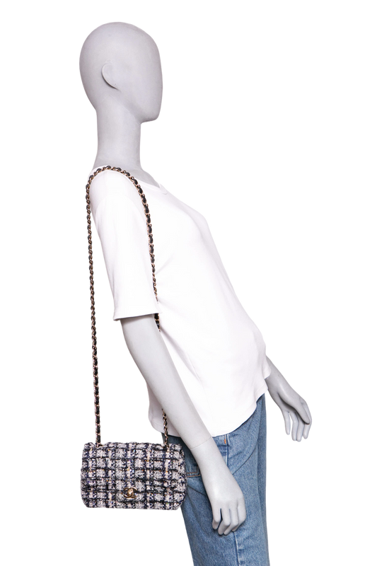 DESAPEGO FABI JUSTUS CHANEL MINI RECTANGLE GLITTERED TWEED QUILTED NAVY/BLACK