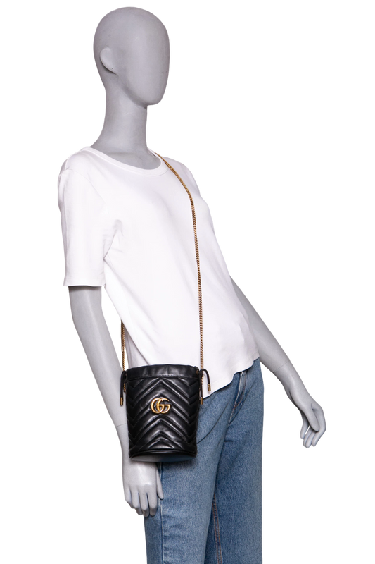 GUCCI GG MARMONT BUCKET BAG MATELASSÊ BLACK
