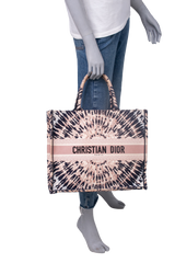 DESAPEGO JUJU NORREMOSE DIOR BOOK TOTE MULTICOLOR TIE EMBROIDERED