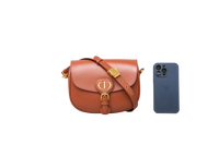 DESAPEGO JUJU NORREMOSE DIOR BOBBY MEDIUM CALFSKIN BOX CAMEL