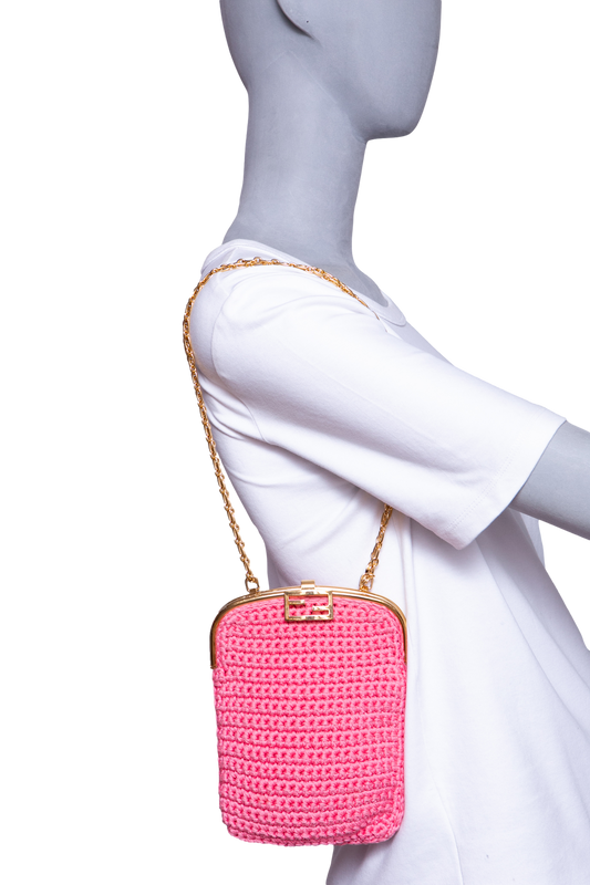 FENDI BAGUETTE CROCHET PHONE PINK