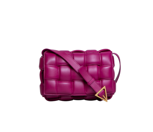 BOTTEGA PADDED CASSETTE MAXI INTRECCIATO RASPBERRY