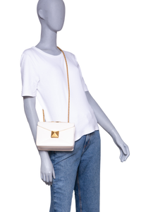 DESAPEGO JUJU NORREMOSE VALENTINO ONE STUD OFF WHITE