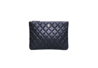 CHANEL CLASSIC ZIPPED POUCH BLACK LAMBSKIN E GOLD TONE METAL