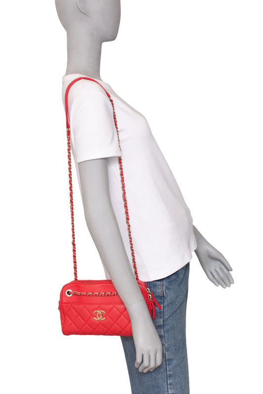 CHANEL CAMERA BAG POUCH RED CAVIAR
