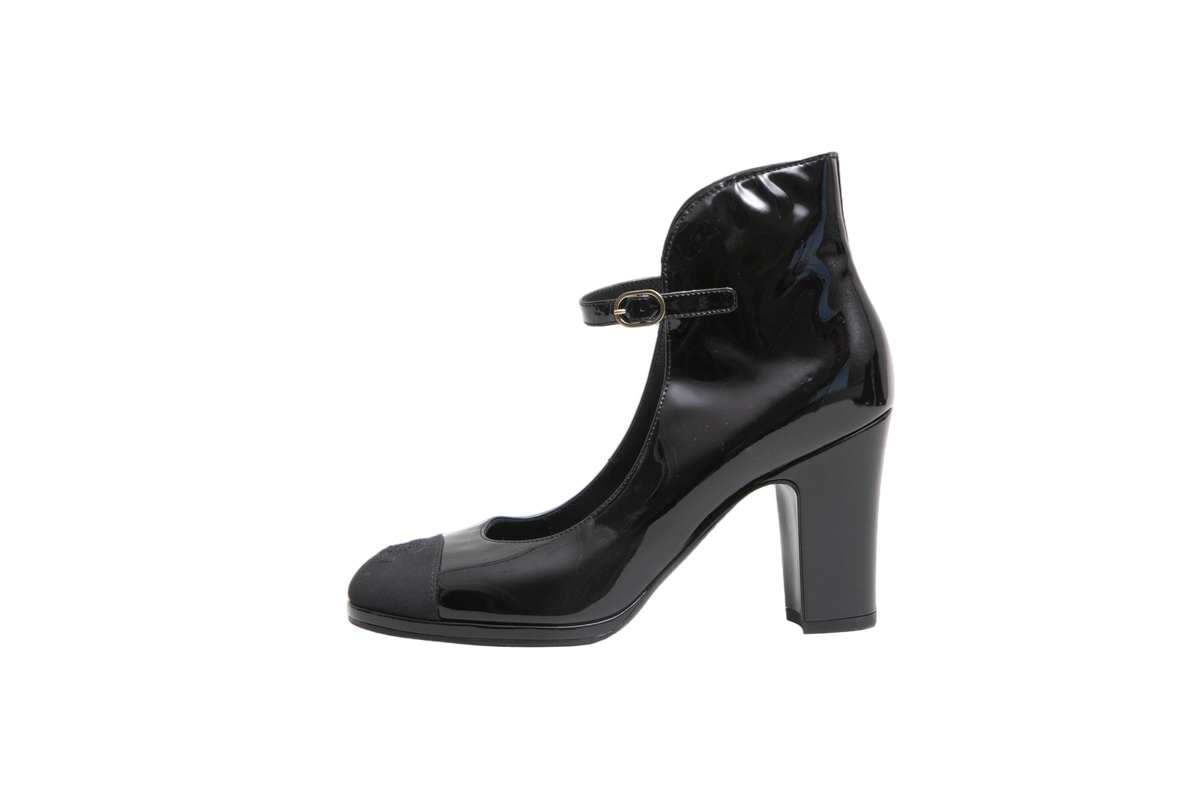 CHANEL MARY JANE CHUNKY HEEL PATENT BLACK - 35 BR