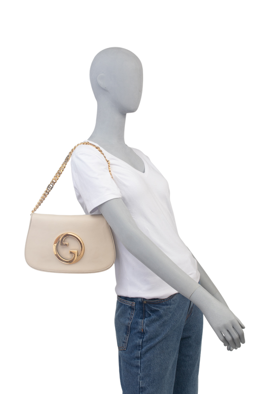 GUCCI NEW BLONDIE GG LEATHER CHAIN WHITE