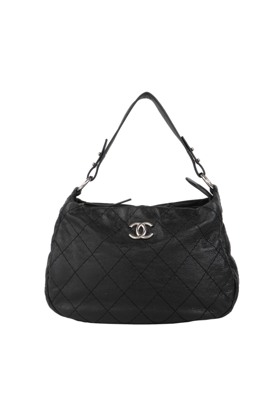 CHANEL GLAZED ON THE ROAD HOBO BLACK