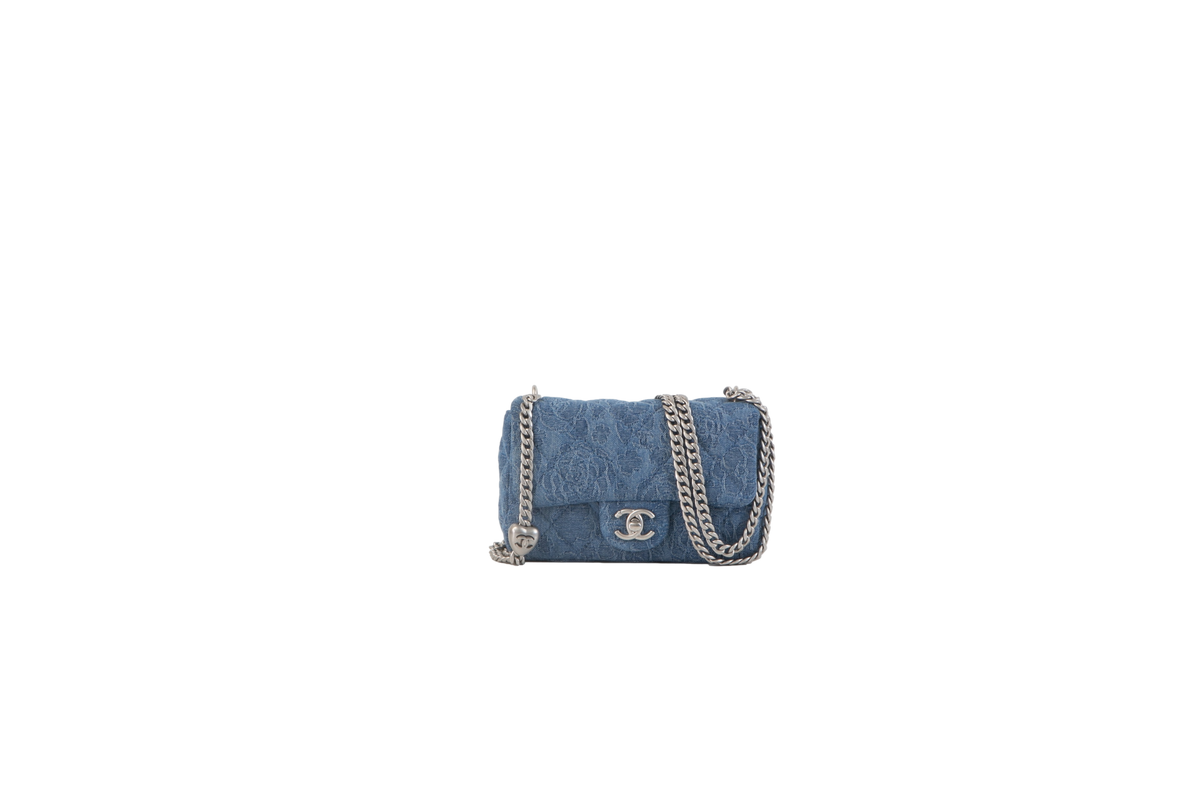 CHANEL SWEETHEART FLAP DENIM