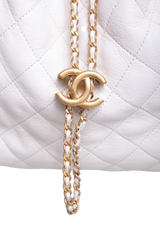 CHANEL 25 MEDIUM CAVIAR WHITE-GOLD HDWR