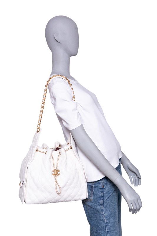 CHANEL 25 MEDIUM CAVIAR WHITE-GOLD HDWR